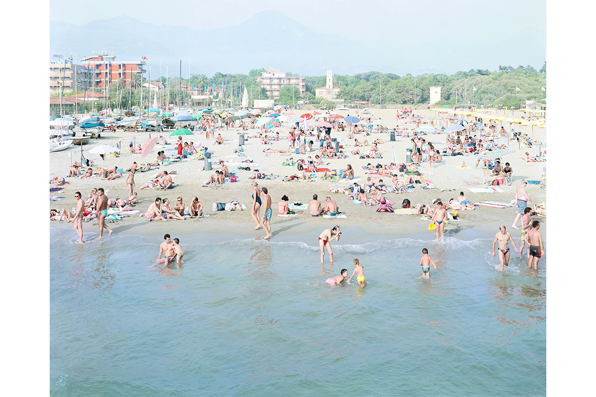 Massimo Vitali, Marina di Pietrasanta, 1994