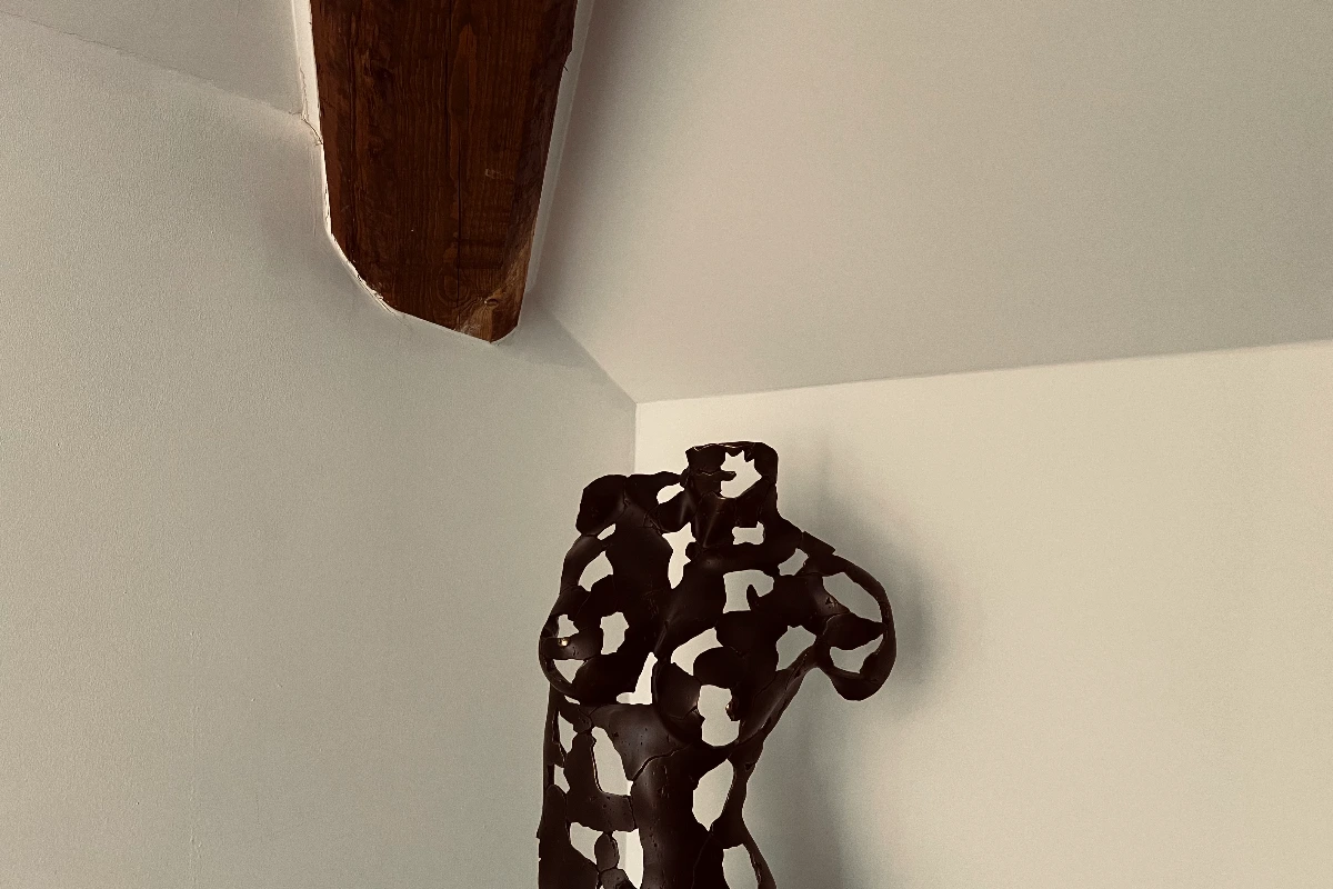 Musa Lago di Como, bronze sculpture