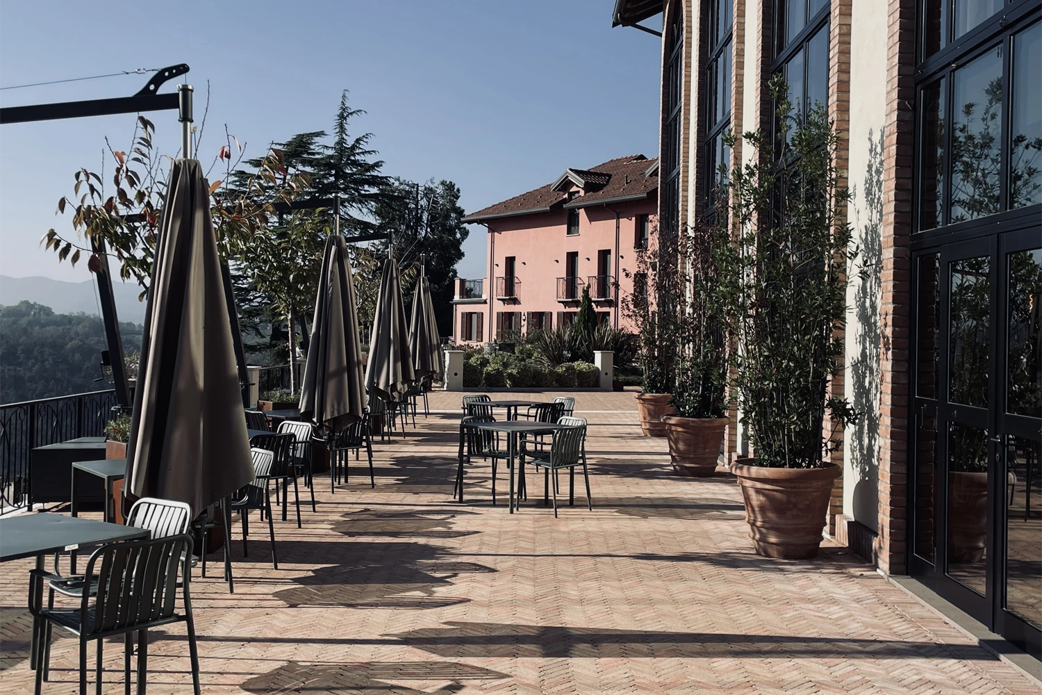 Nordelaia, the patio