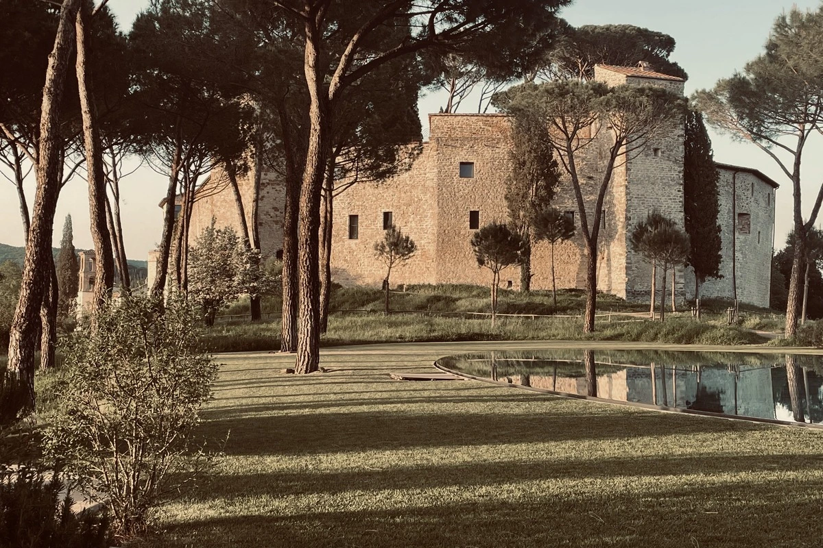 Reschio, la piscina 