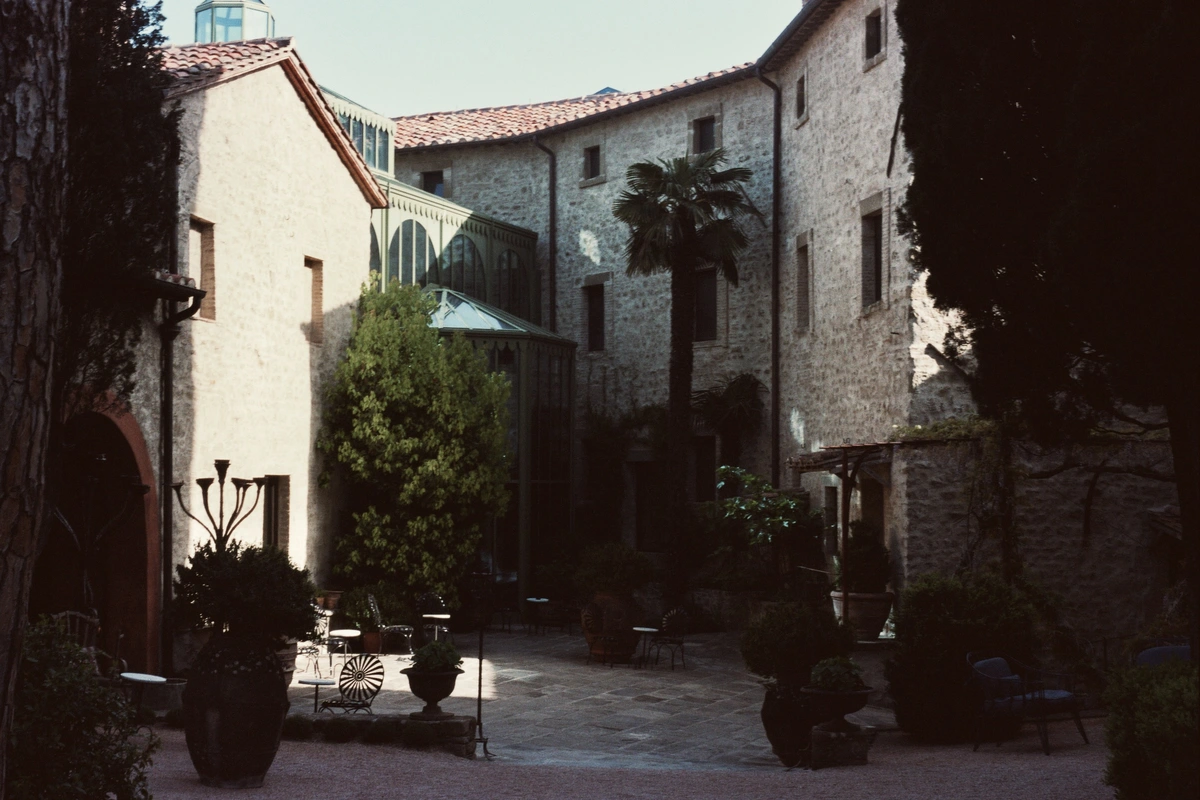 Reschio, the courtyard