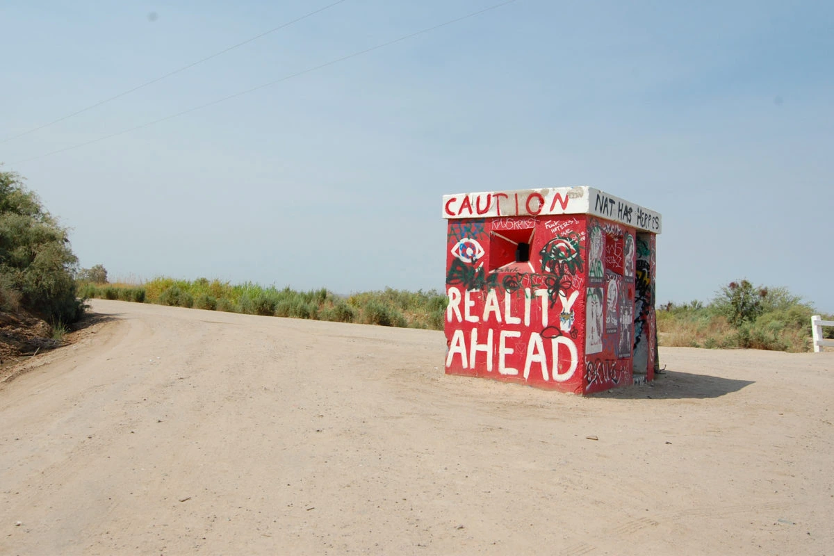 SLAB CITY SENTRY BOX. IMAGE ANNIE SCHNEIDER