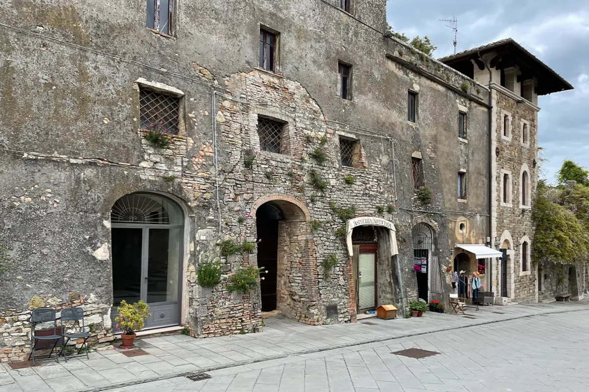 San Casciano ai Bagni, the old town - the main street
