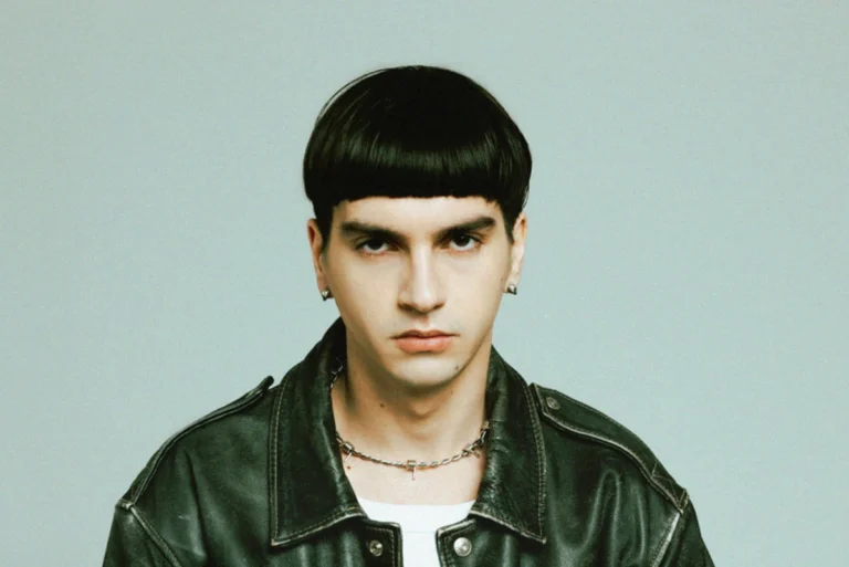 Sethu partecipa a Sanremo 2023 con la canzone Cause perse