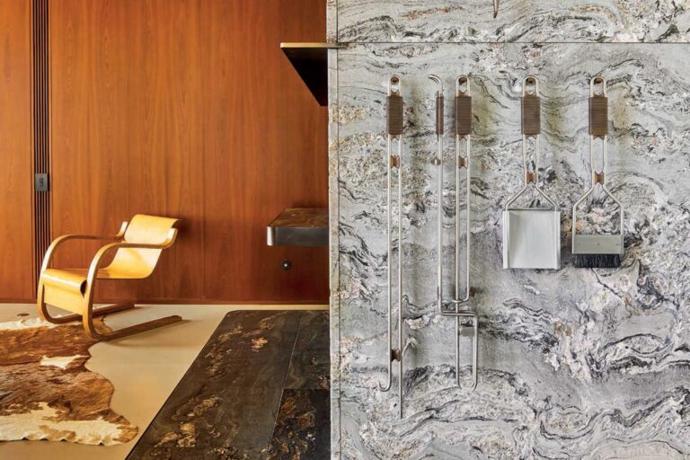 THE ARCHITECTURE OF POINT WILLIAM. LAMPOON