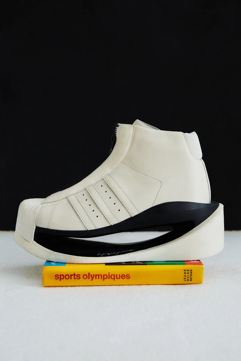 Sneakers Adidas Y-3. Photography Jeanne Lucas, styling Alexandra Conti