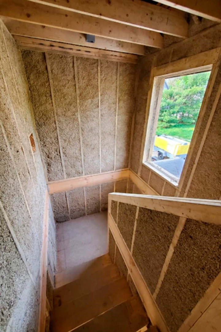 Hempcrete, Staircase View