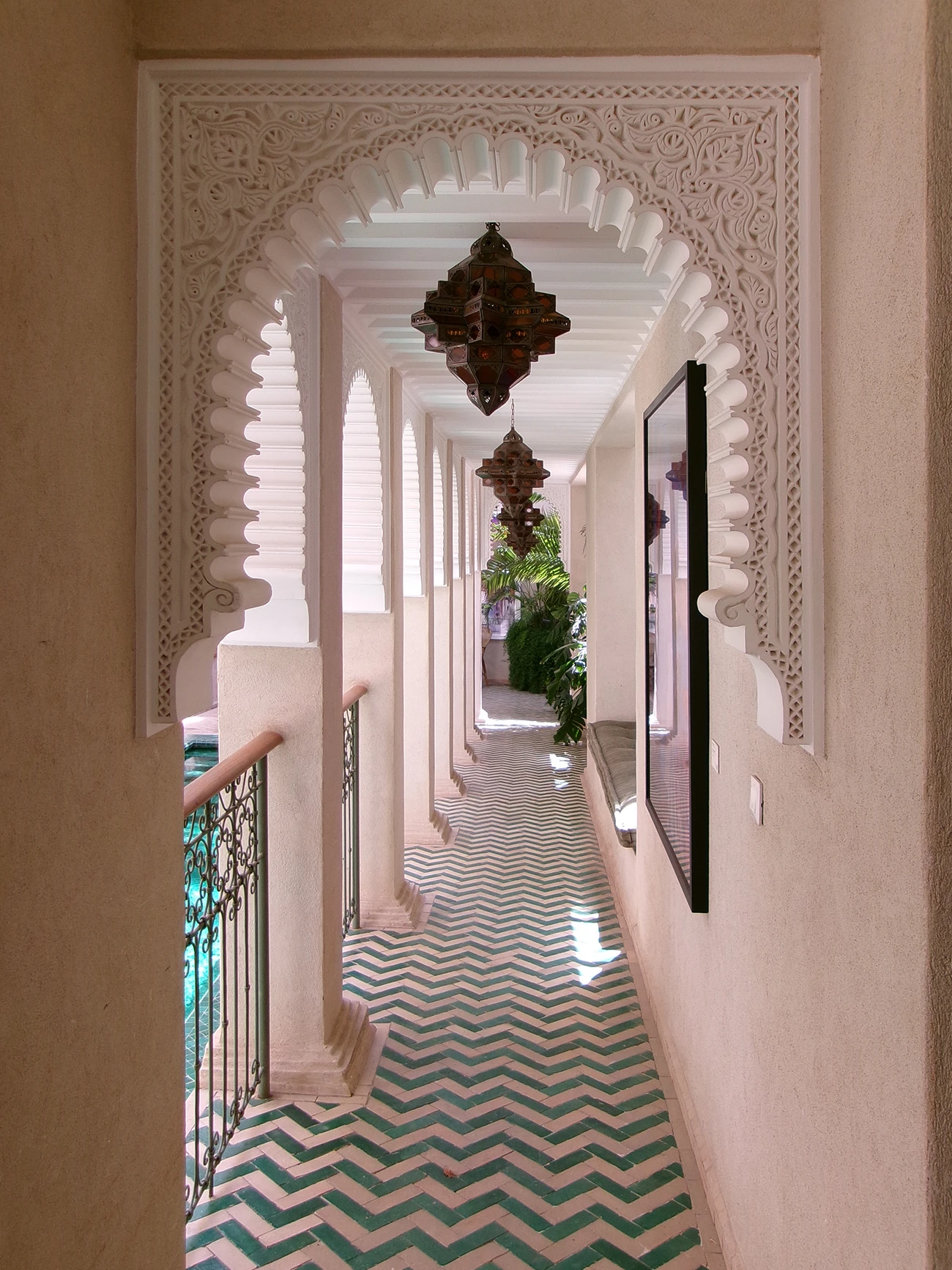 IZZA DESIGN AND ARCHITECTURE