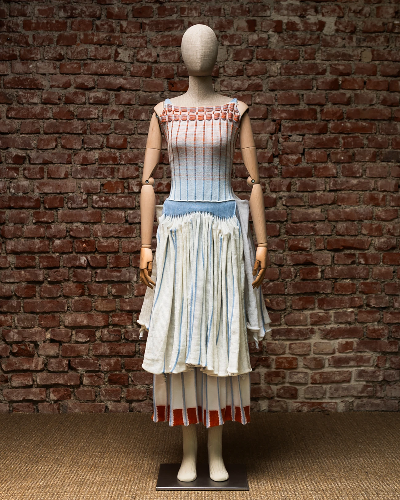 Loro Piana Knit Design Award 2025. Accademia Costume e Moda: Paracadute