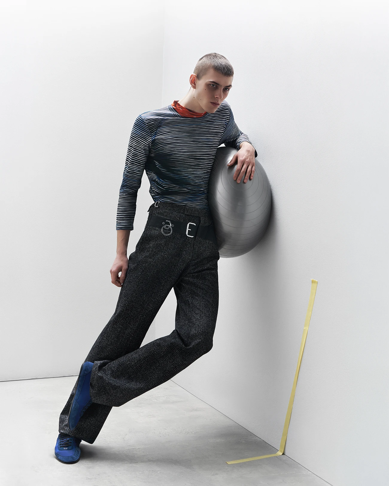 full look Prada. Photography Lorenzo Venturini, styling Federica Centonze