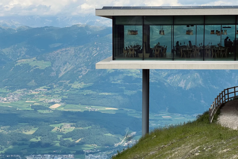 AlpiNN restaurant