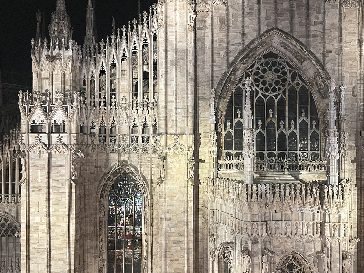 Facciata laterale, il Duomo di Milano, le guglie