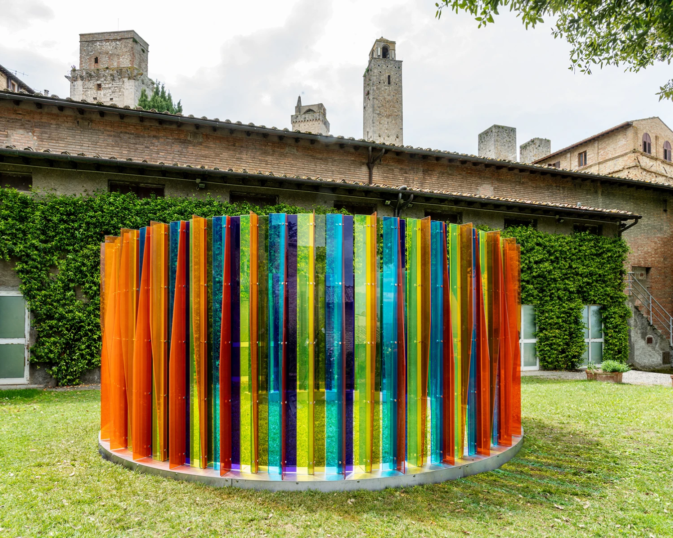 Courtesy of the artist and GALLERIA CONTINUA, copyright ©Carlos Cruz-Diez Bridgeman Images 2024, photography Ela Bialkowska, OKNO Studio
