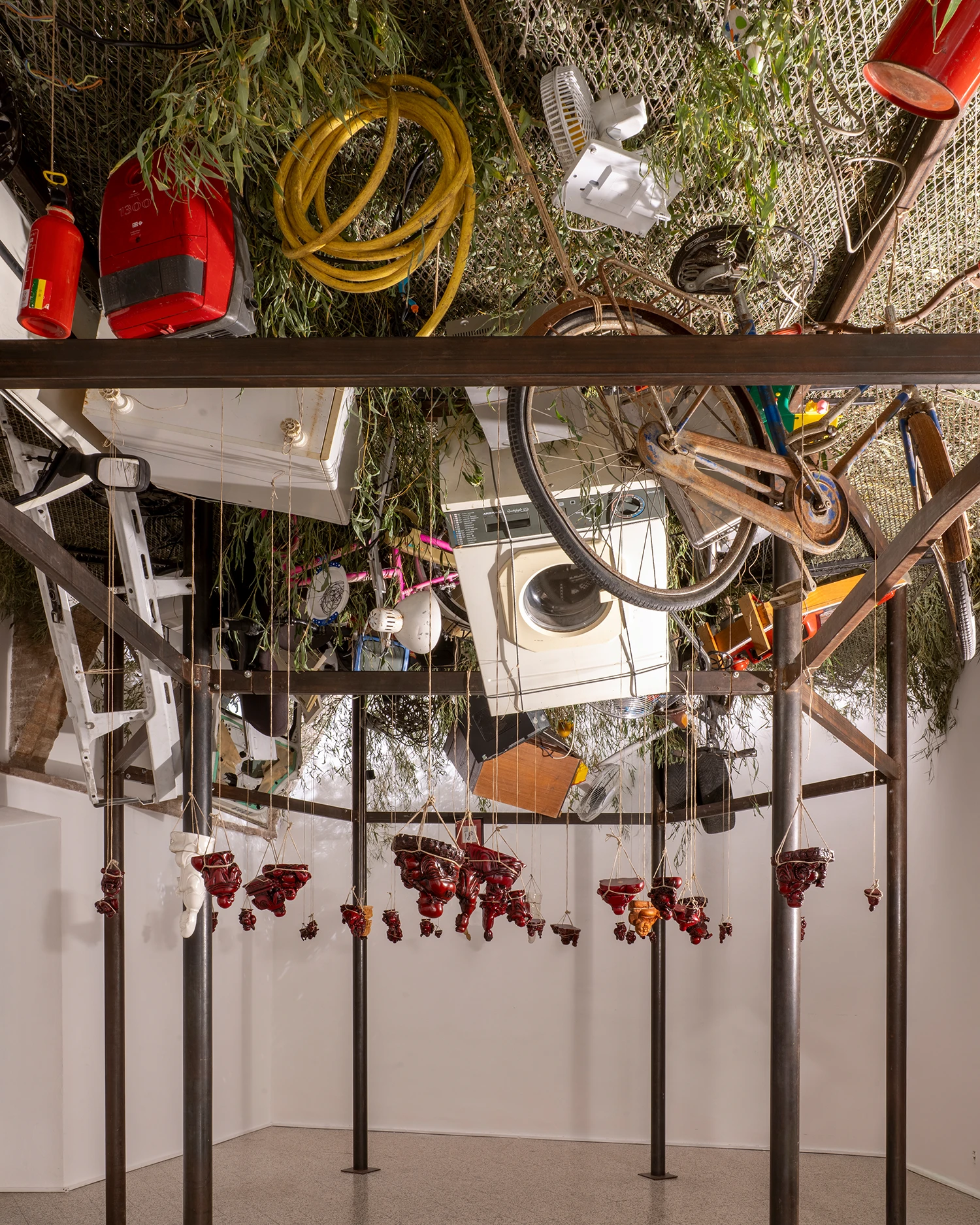 Chen Zhen, Un Village sans frontières, exhibition views Galleria Continua San Gimignano, 2025. Courtesy the artist and GALLERIA CONTINUA, copyright ©ADAGP, Paris, photography Ela Bialkowska, OKNO Studio