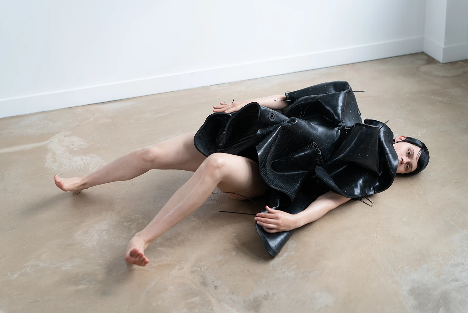 Photograhy and art direction Fee-Gloria Grönemeyer, styling Sid Yahao Sun, textile design Léa Domingues