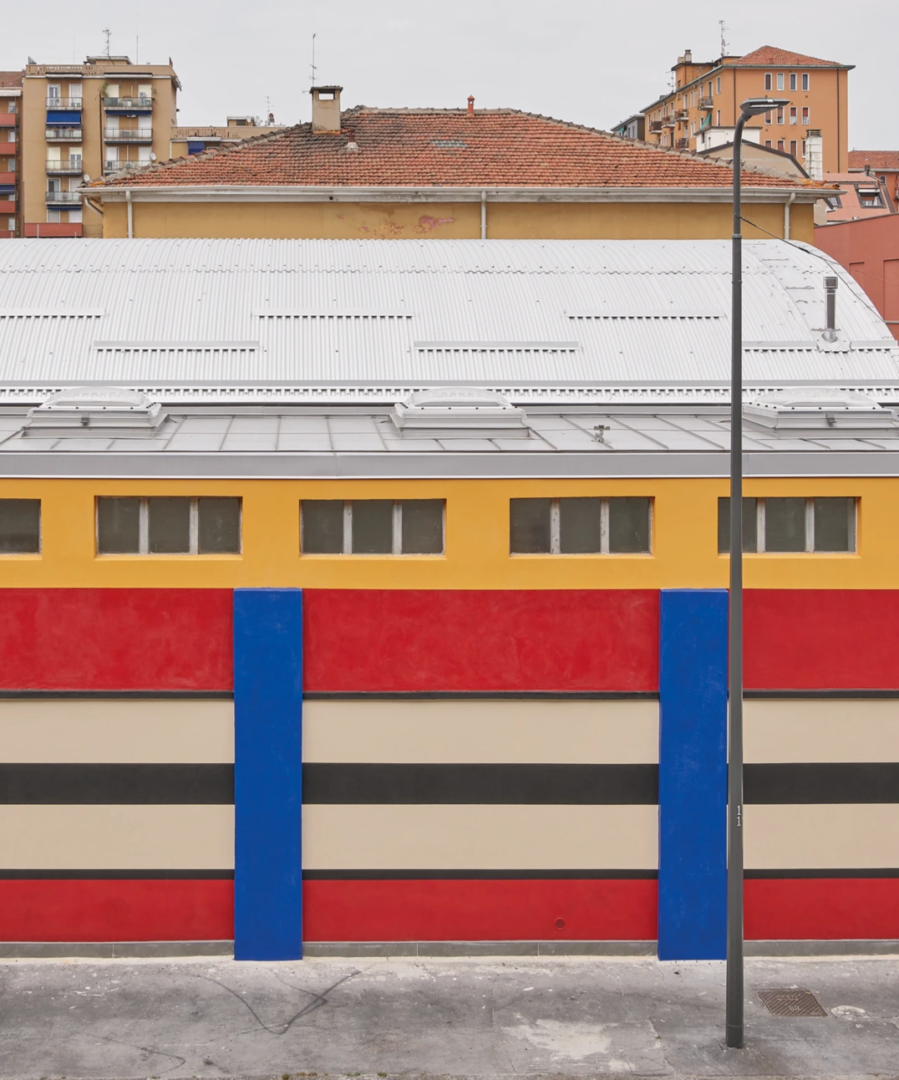 Assab One, Facciata di Nathalie Du Pasquier, 2020