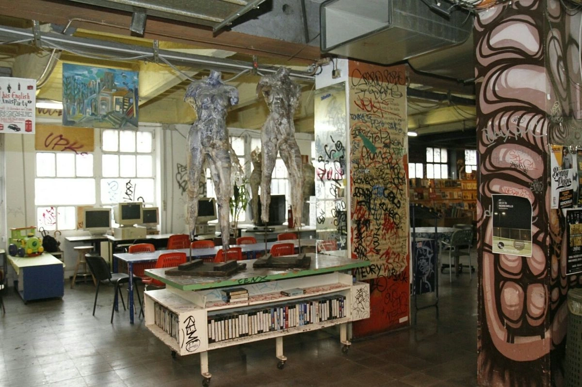 Leoncavallo interiors