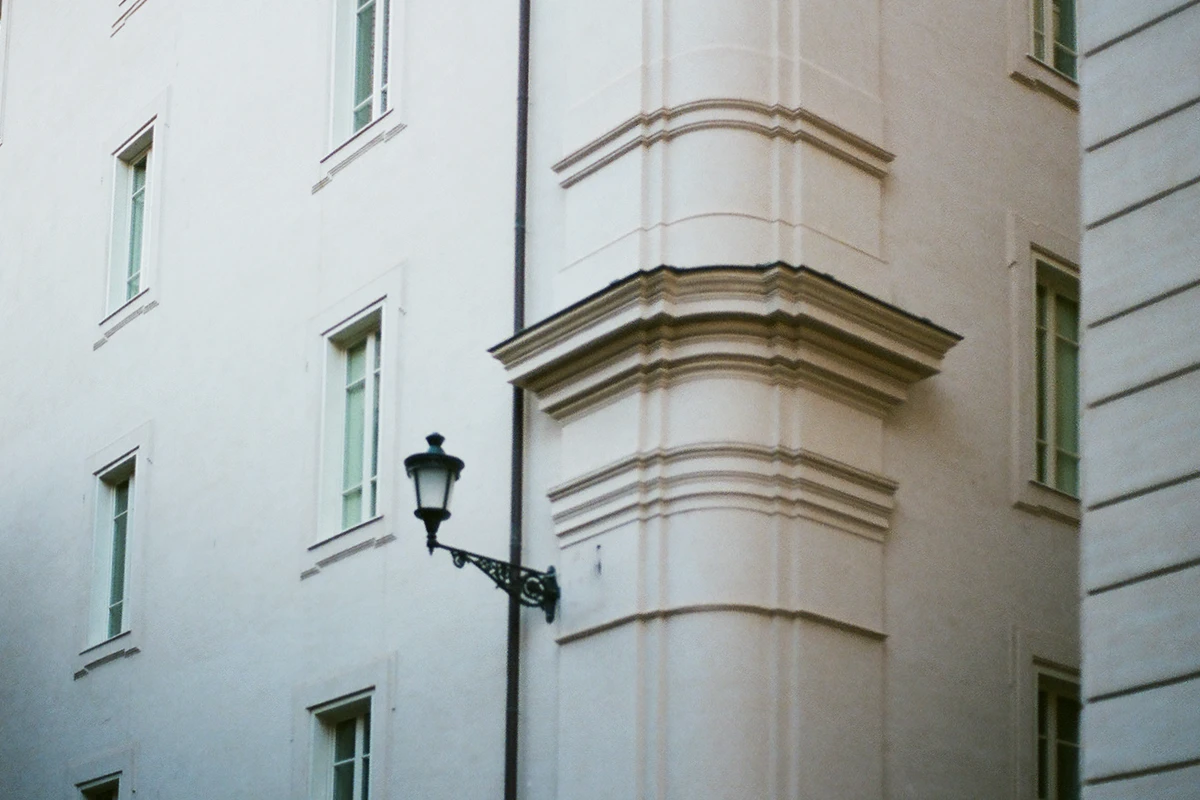 Nomos Roma, facciata del palazzo