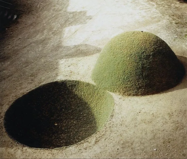 Teresa Murak, Sculpture for the Earth_ (1974)