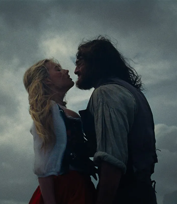 Fotogrammi del film “Cime Tempestose”