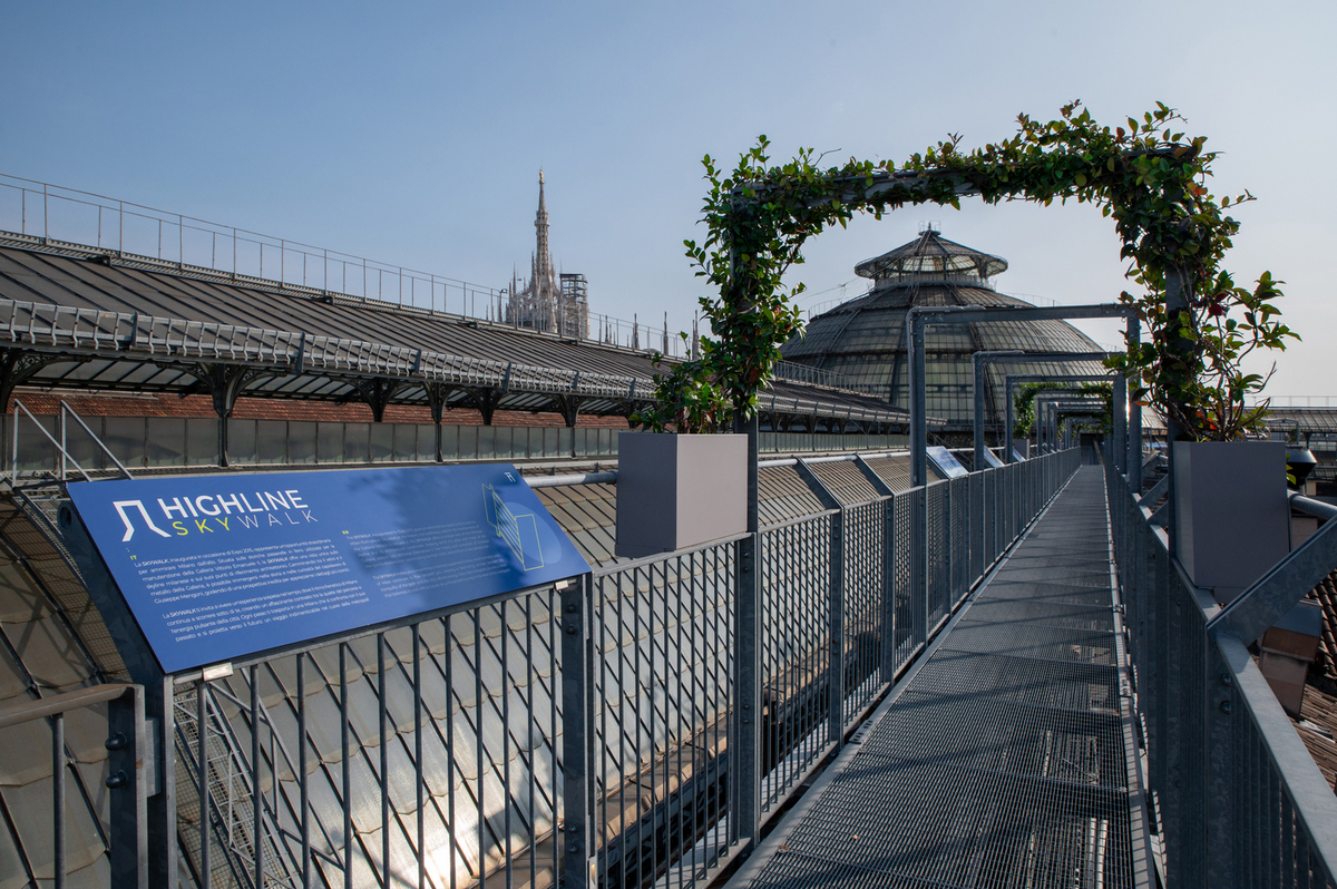 Highline –  eco-progettazione tra aree verdi, piccole oasi pensili realizzate su misura e disposte lungo il percorso, pannelli solari e soluzioni a basso impatto