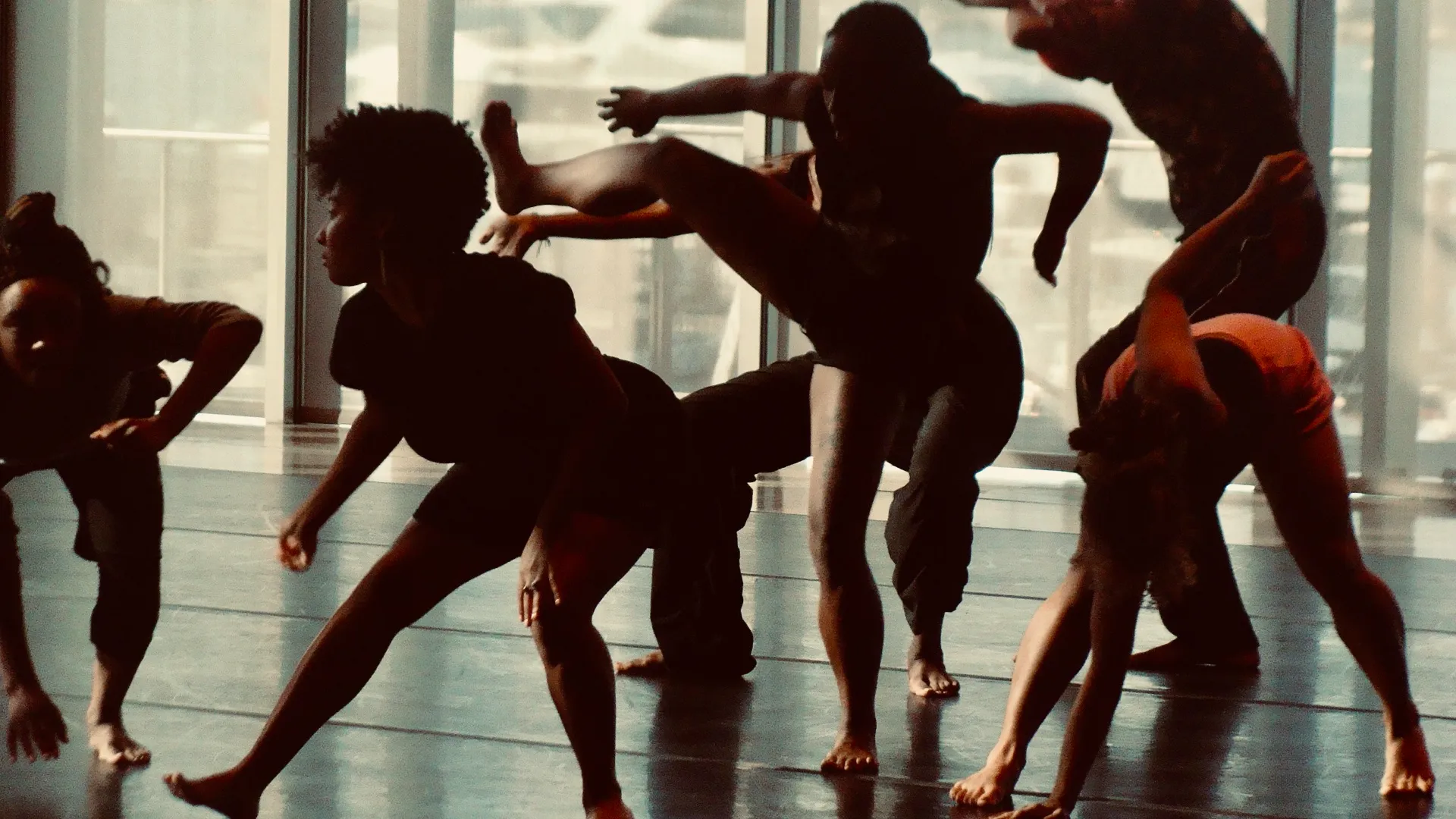 TRIBE - Marks of RED -DSC08471 - Photo Credit - Tushrik Fredericks