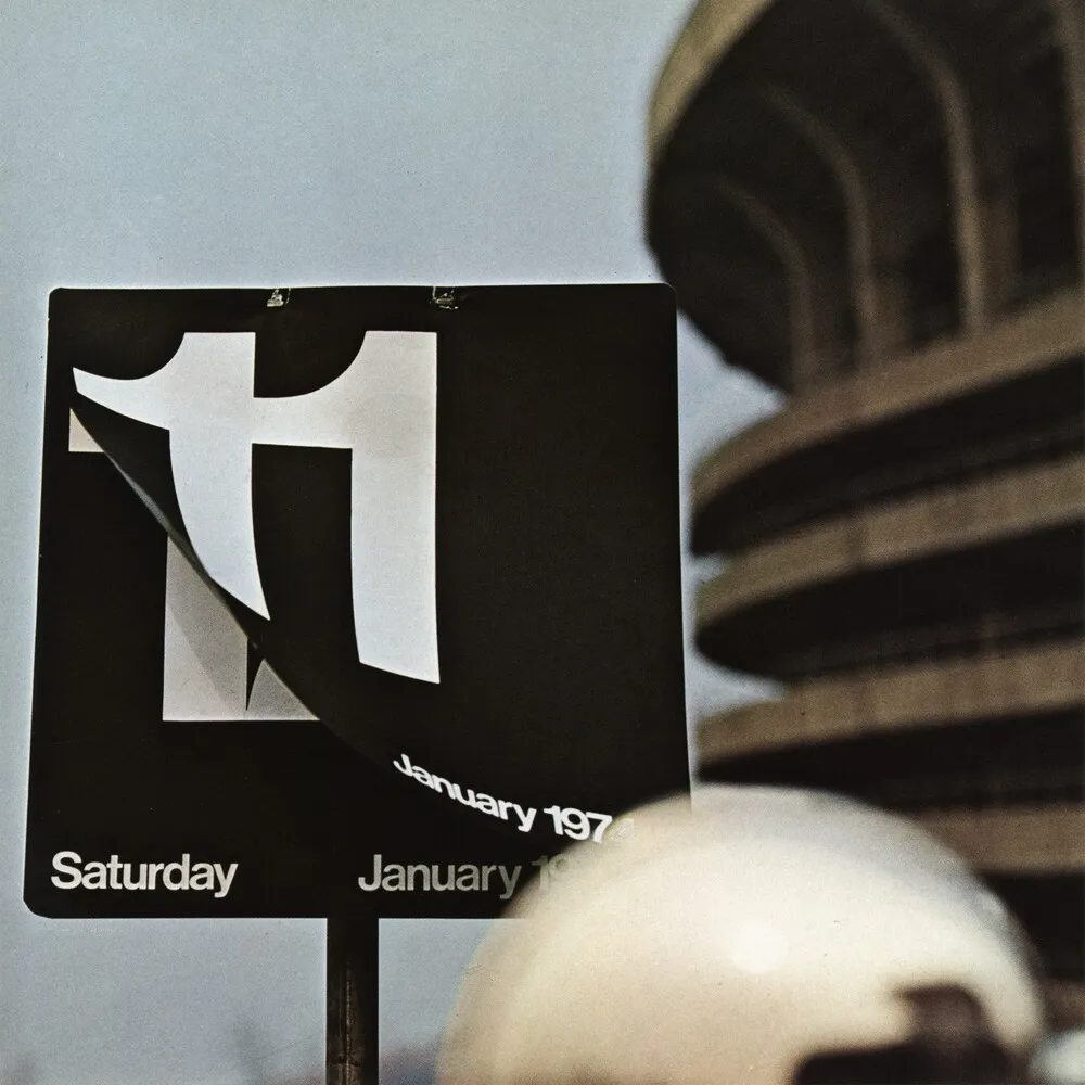 Vignelli, Promotional photo of Heller Calendar, 1976. Grafiche A. Nava. Courtesy Vignelli Center for Design Studies