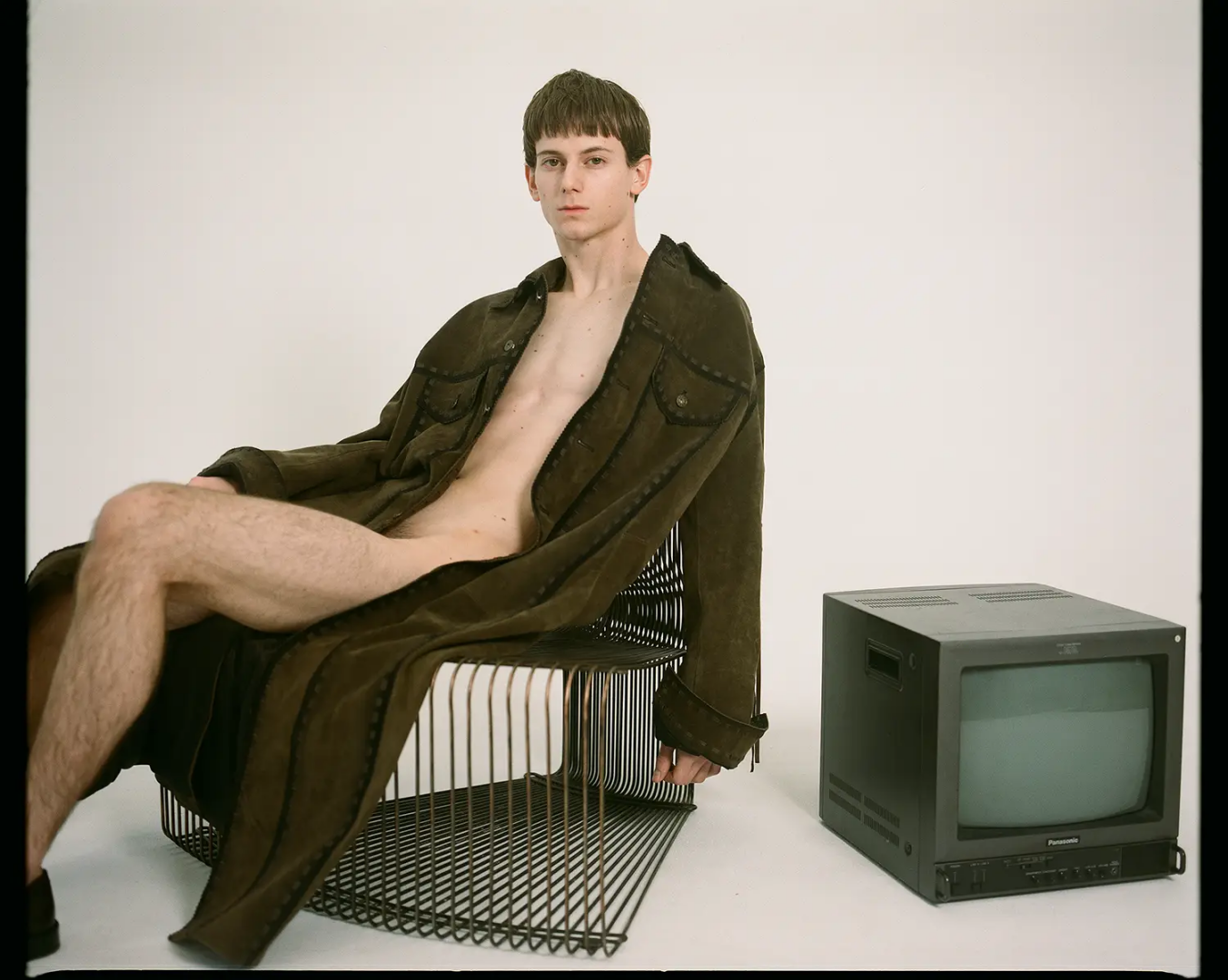 Coat Emporio Armani. Photography Spyros Rennt, styling Alessandro Travaini