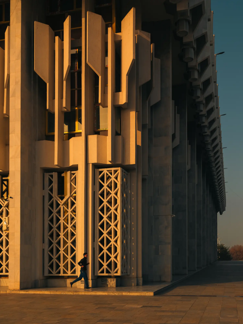 Peoples’ Friendship Palace, Tashkent, photography Romain Laprade
