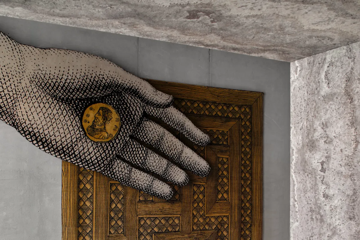 cc-tapis - Fornasetti. Foto Giulio Ghirardi 3