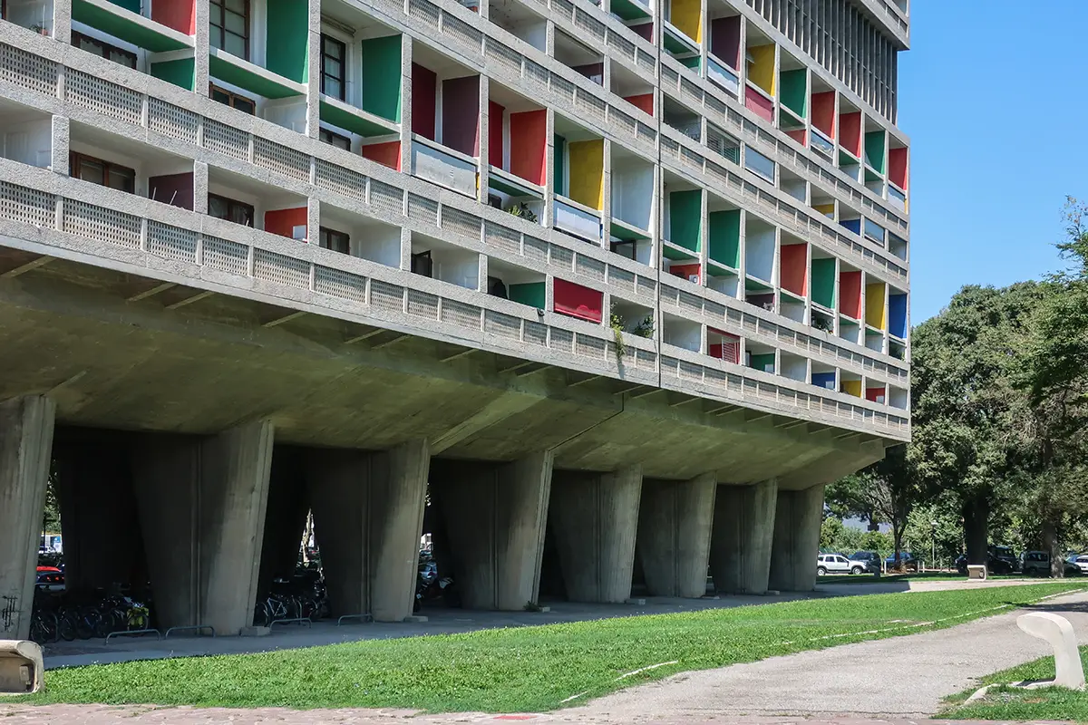 Facciata dell’Unité d’Habitation costruita da Le Corbusier nel 1952