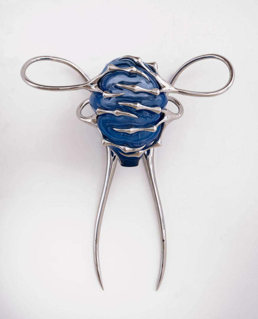 Hannah Levy, Untitled, 2025. Stainless steel, glass. Courtesy of MASSIMODECARLO. Photo by Adam Reich