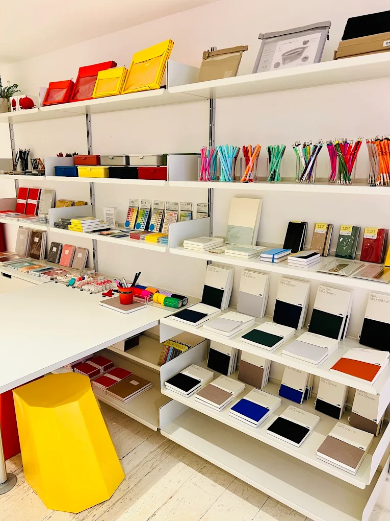 UNITOM. Located in the heart of Manchester, the Northern Quarter, UNITOM is an independent bookshop and magazine store specialising in visual arts