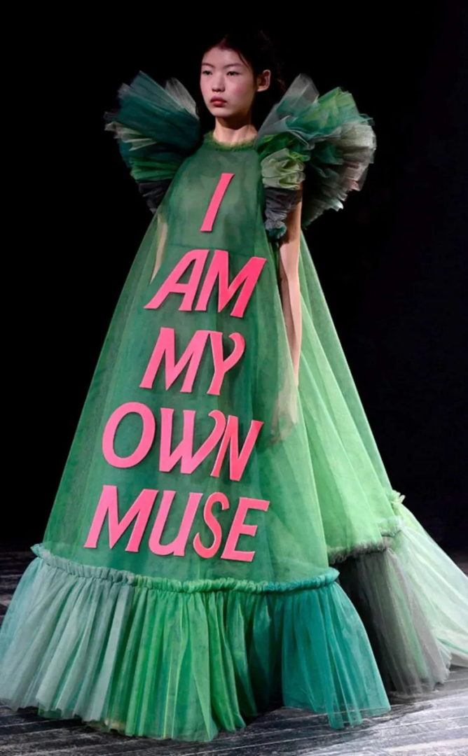 Viktor & Rolf_s Statement-Making Spring-Summer 2019 Haute Couture Collection