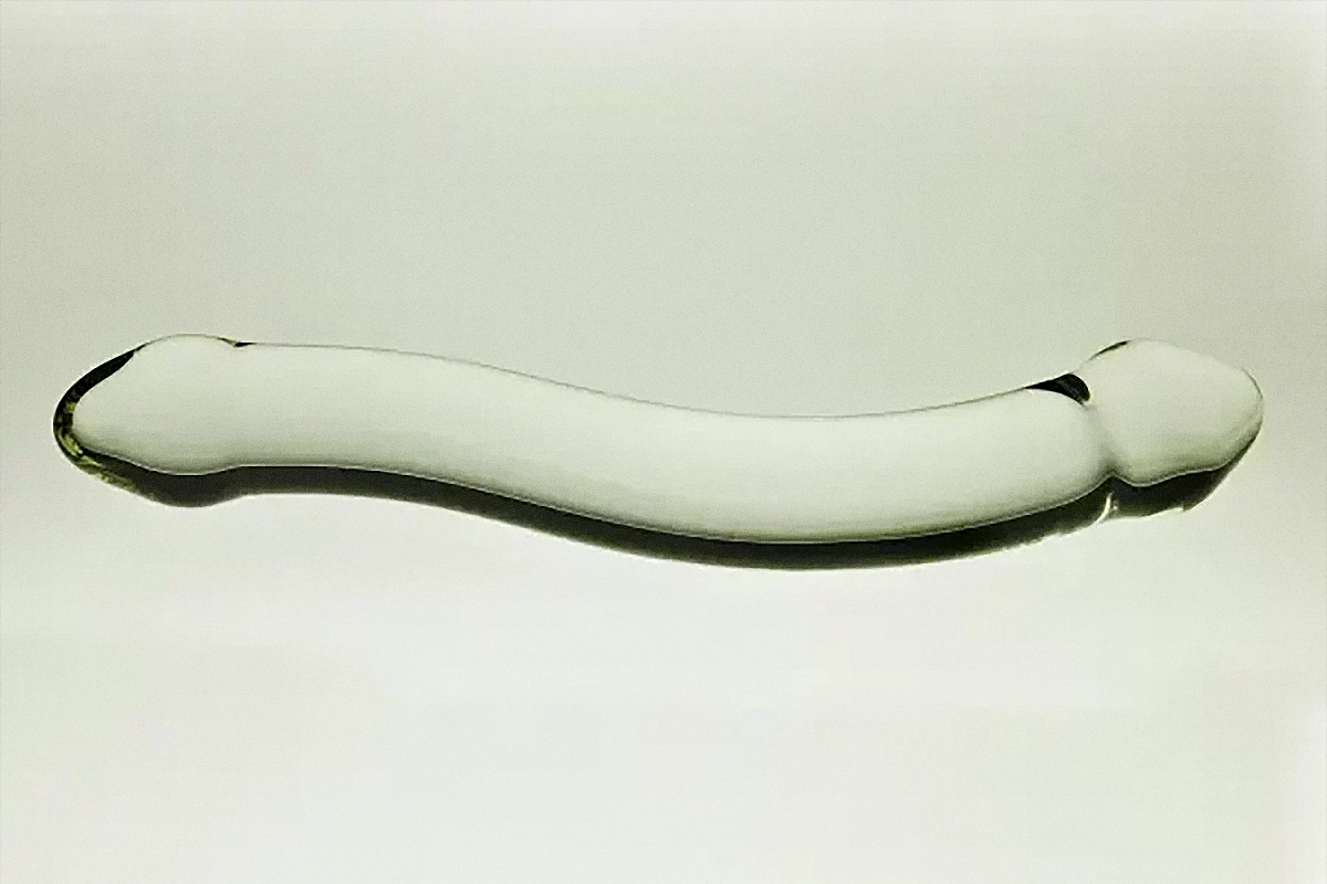 Double ended borosilicate glass dildo