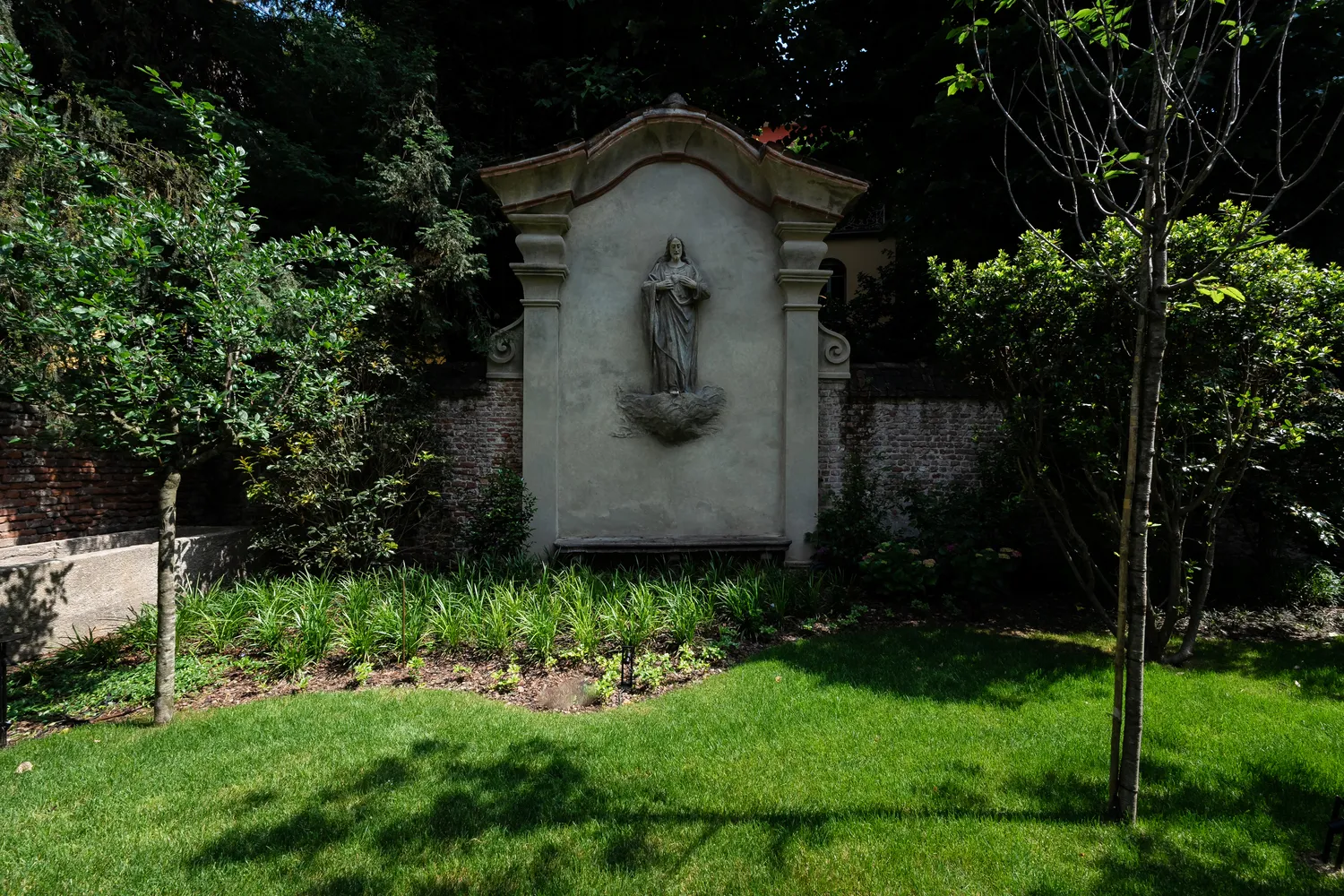 10_11 Bar Giardino Ristorante. The Garden 