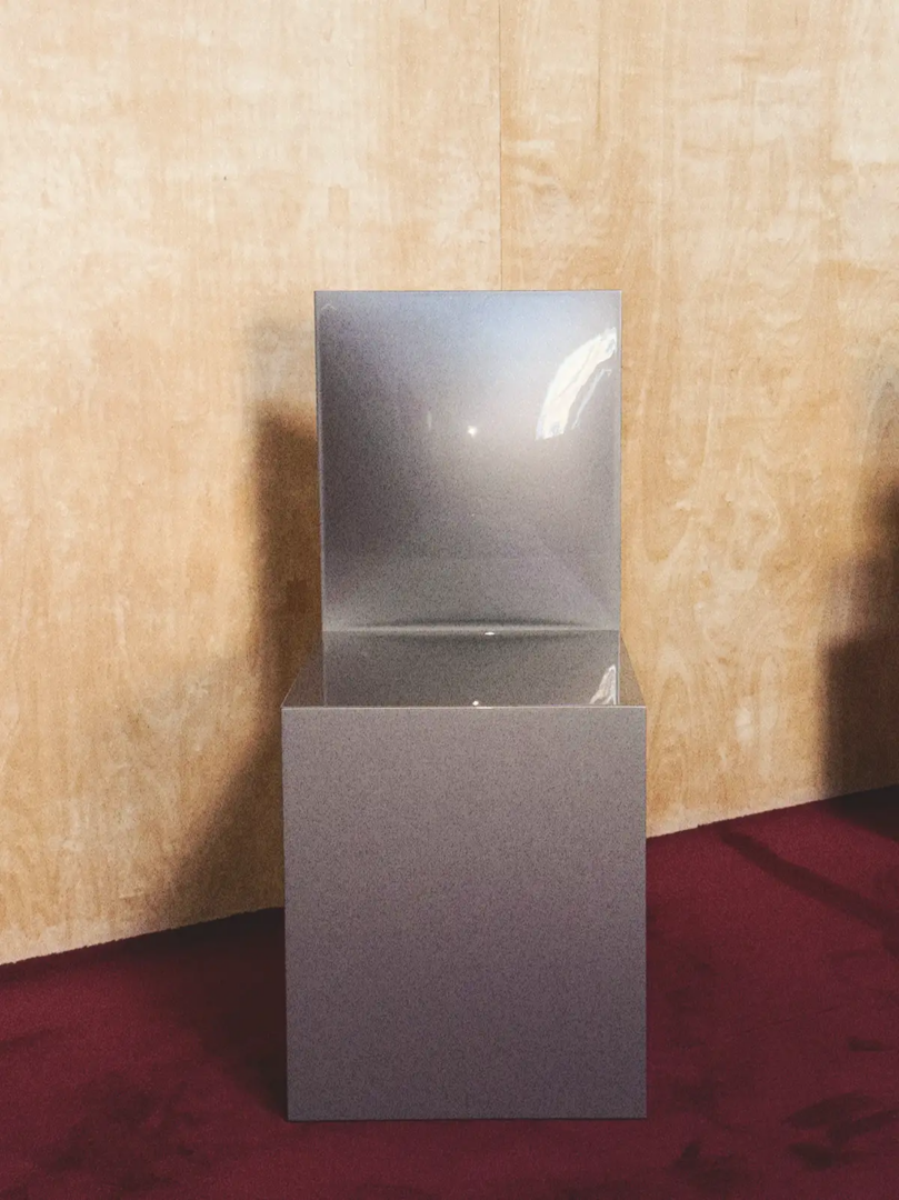 Atelier SOHN, Movimento Gallery, exhibition design Ultrapresent Studio