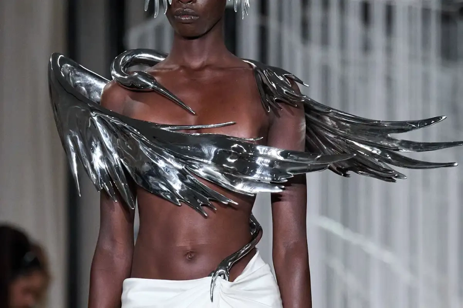 3D Printing in Fashion: today’s aesthetics are pornographic experiences