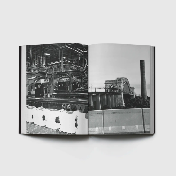 Tom de Peyret – 1 New York Times Plaza, NY 11356 – Poursuite