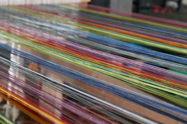 To make one meter of fabric from the lotus yarns, around forty thousand stems are used