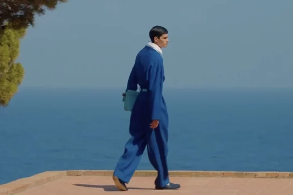 Dalla-sfilata-di-Jacquemus-a-Villa-Malaparte-Capri-1024x683