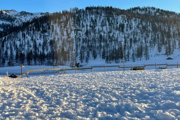 La neve in Francia, al tramonto