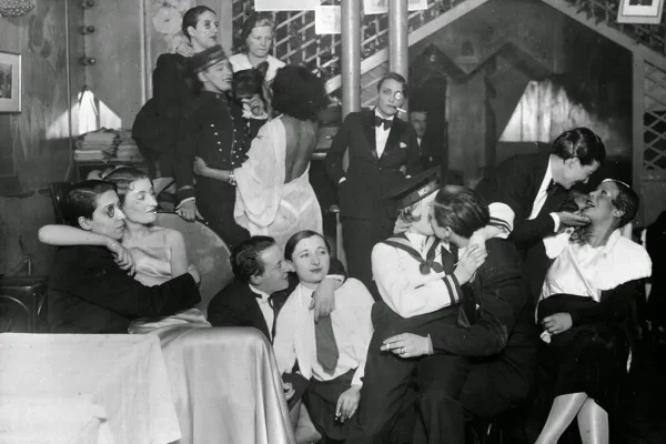 Lampoon, Le Monocle, cabaret spécial pour femmes, à Montmartre. Paris (XVIIIème arr.), vers 1930